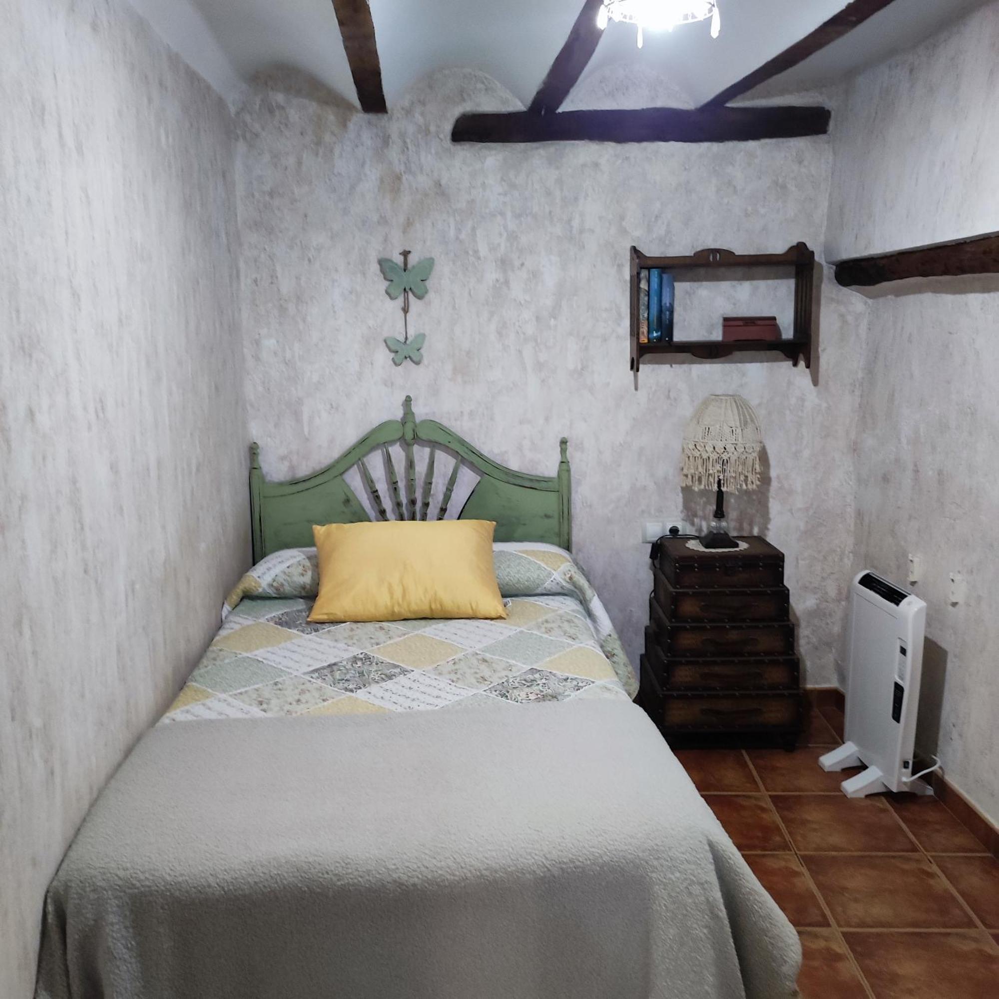 Alcoba Con Patio Del Siglo XIX Villa Villanueva de Viver ภายนอก รูปภาพ