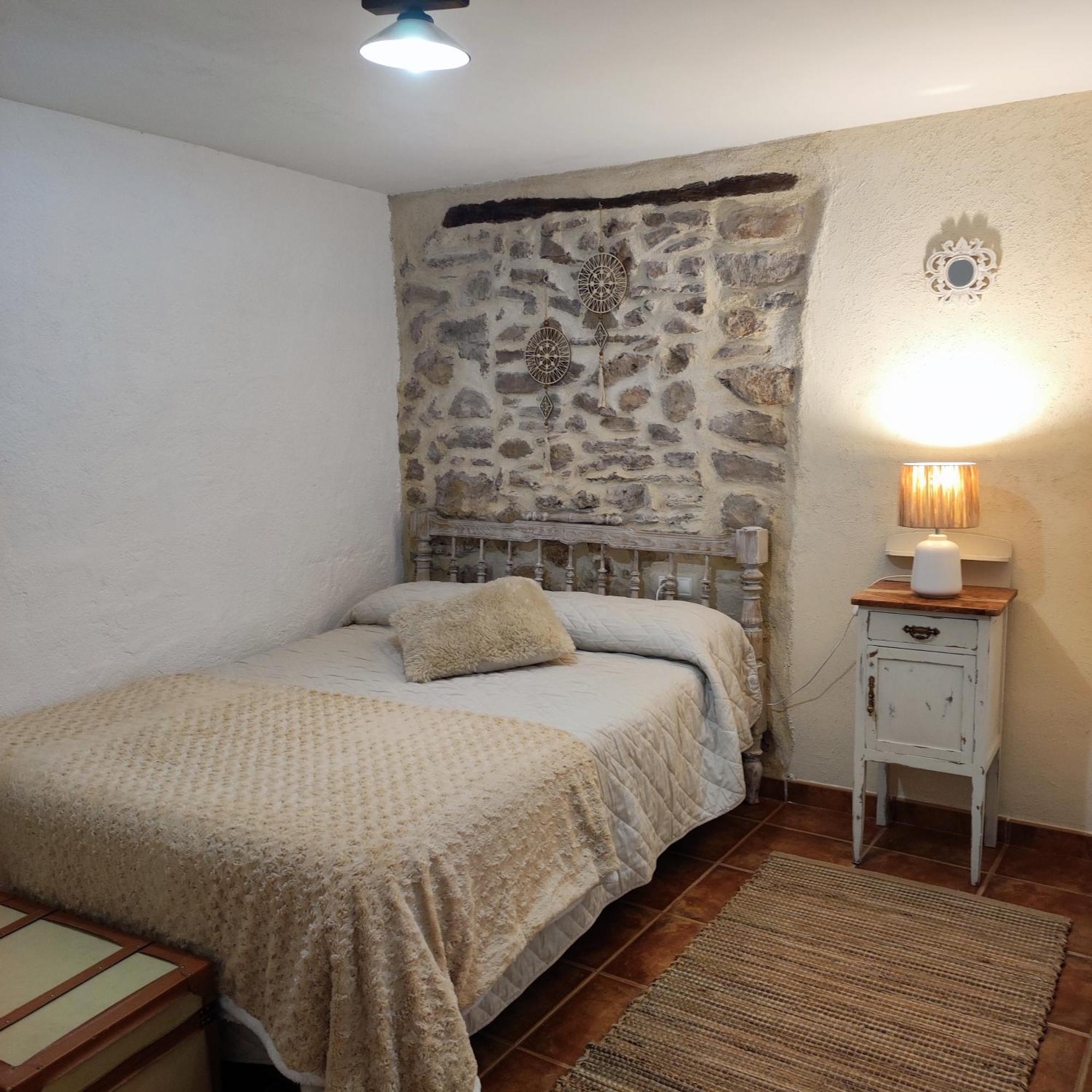 Alcoba Con Patio Del Siglo XIX Villa Villanueva de Viver ภายนอก รูปภาพ