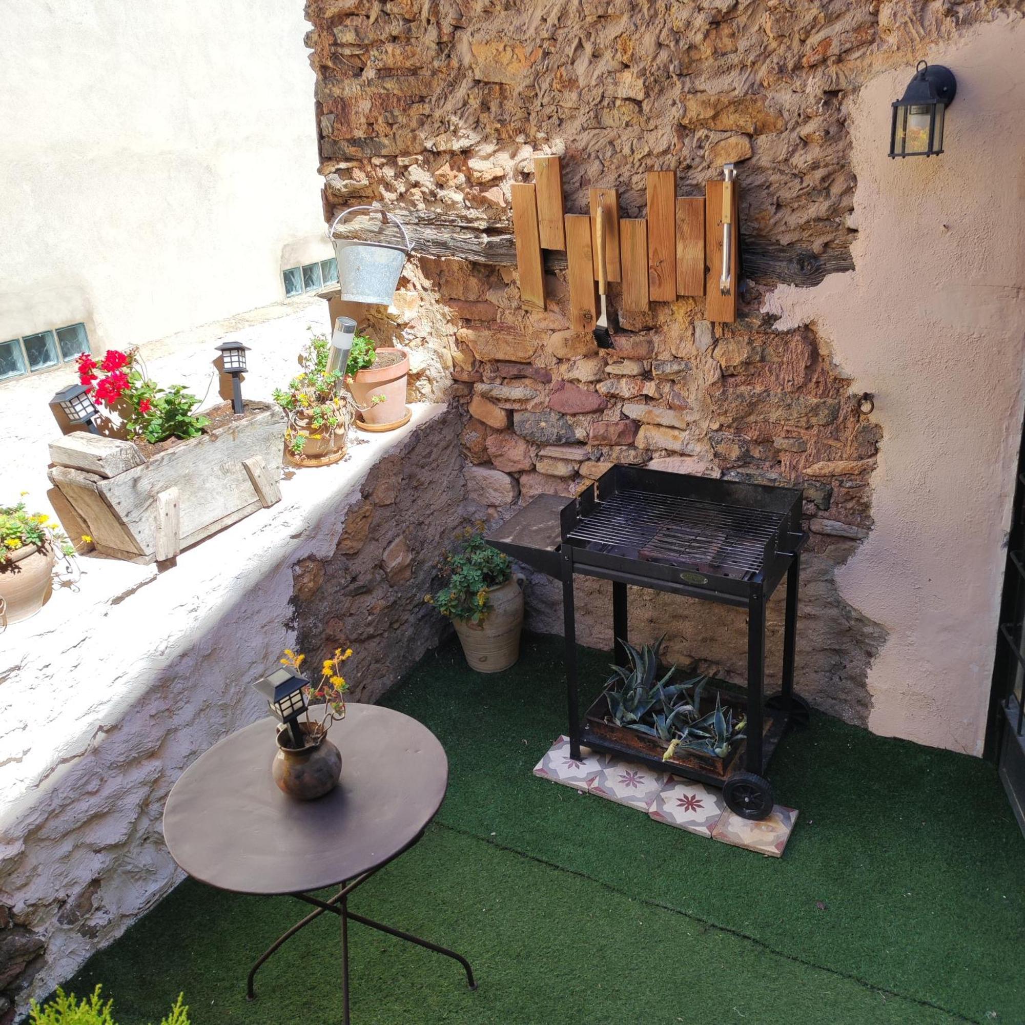Alcoba Con Patio Del Siglo XIX Villa Villanueva de Viver ภายนอก รูปภาพ